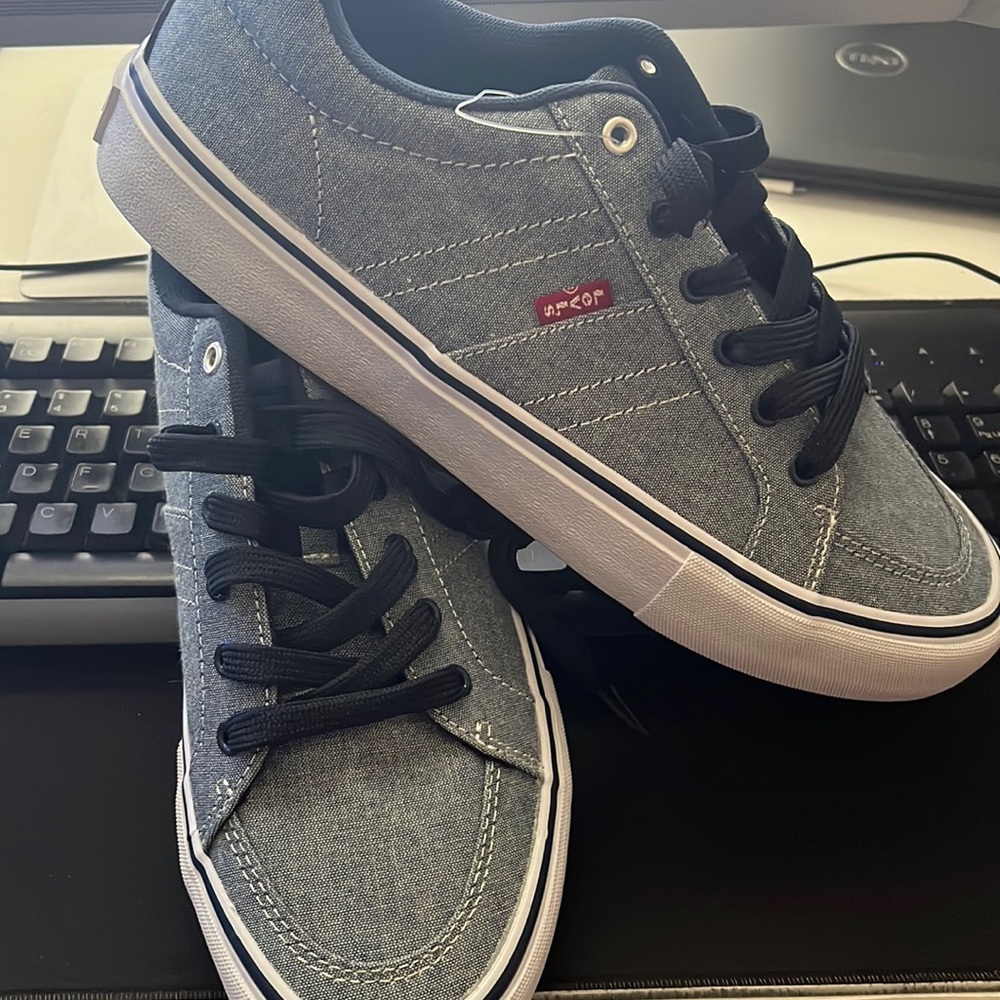 Men Shoes Levis Brand new Size 8.5